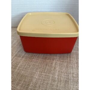Vintage Tupperware Paprika‎ #311-56  Square Container Almond Lid  Holds 16 Oz